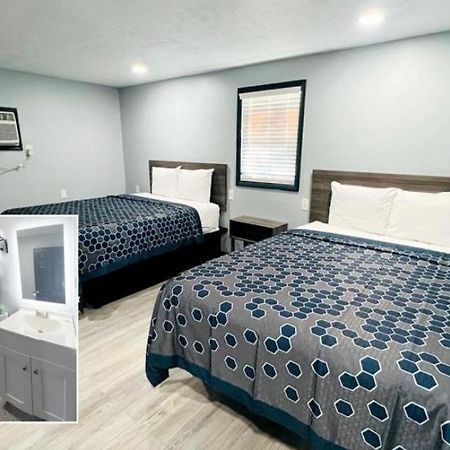 Hillsboro Inn & Suites Bagian luar foto