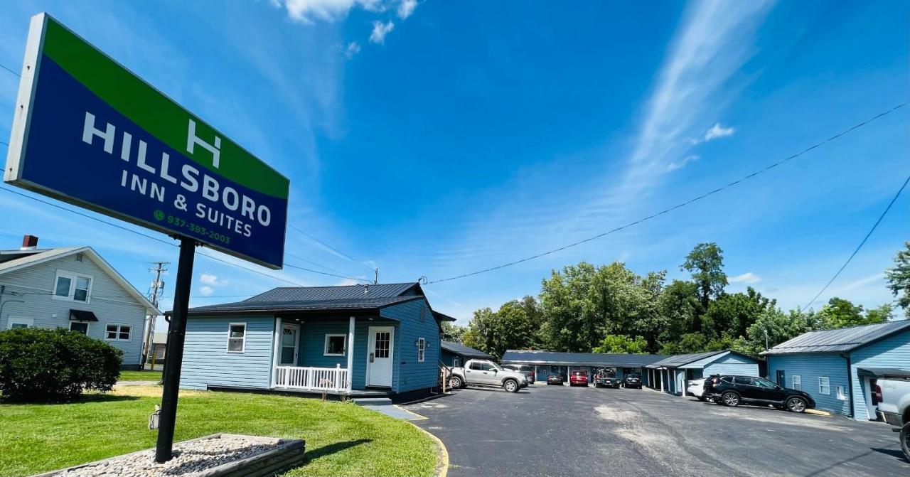 Hillsboro Inn & Suites Bagian luar foto